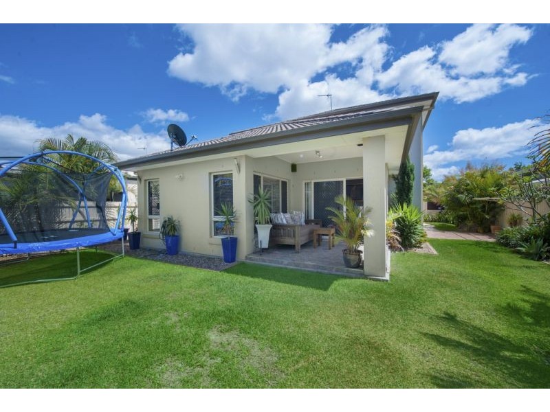 25 Costa Del Sol Ave, Coombabah QLD 4216
