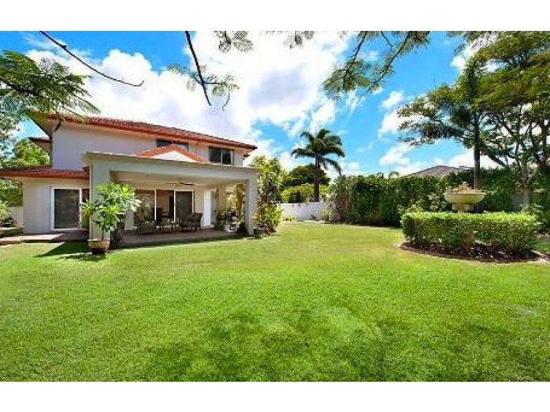 1004 Rosebank Way, Hope Island QLD 4212