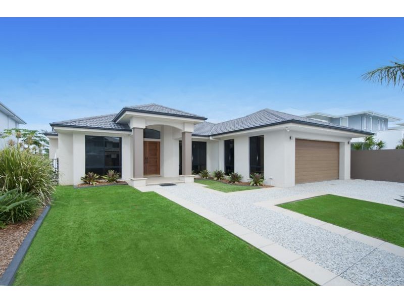13 Ferrymans Ct, Helensvale QLD 4212