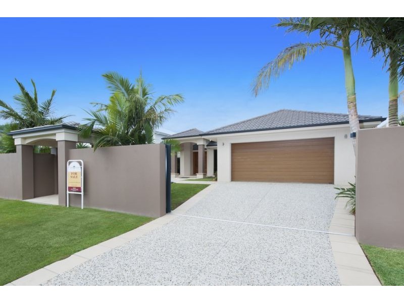 13 Ferrymans Ct, Helensvale QLD 4212