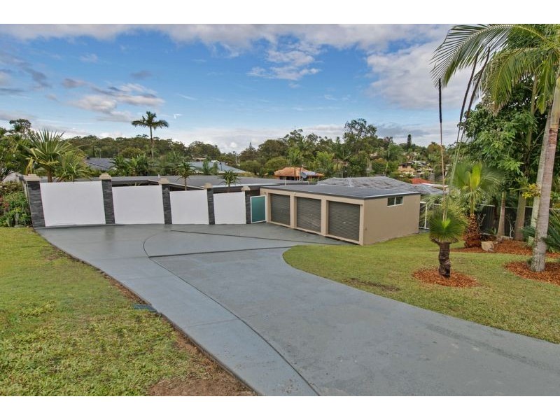 5 Pinaroo Cr, Ashmore QLD 4214