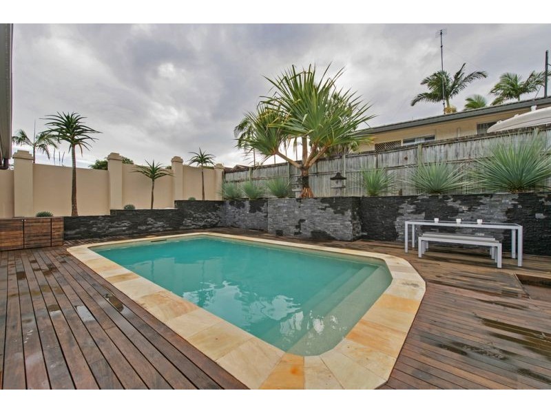 5 Pinaroo Cr, Ashmore QLD 4214