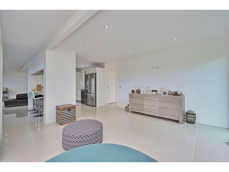 5 Pinaroo Cr, Ashmore QLD 4214