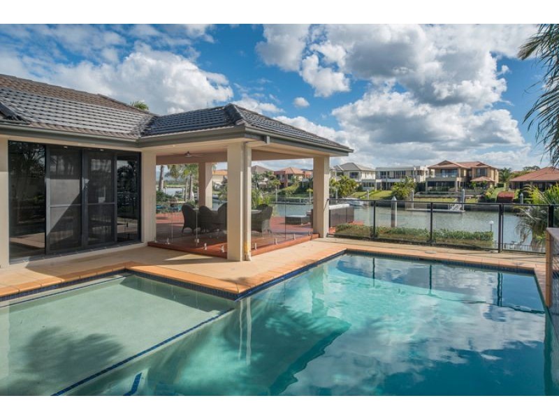 2152 Beaufort Way, Hope Island QLD 4212