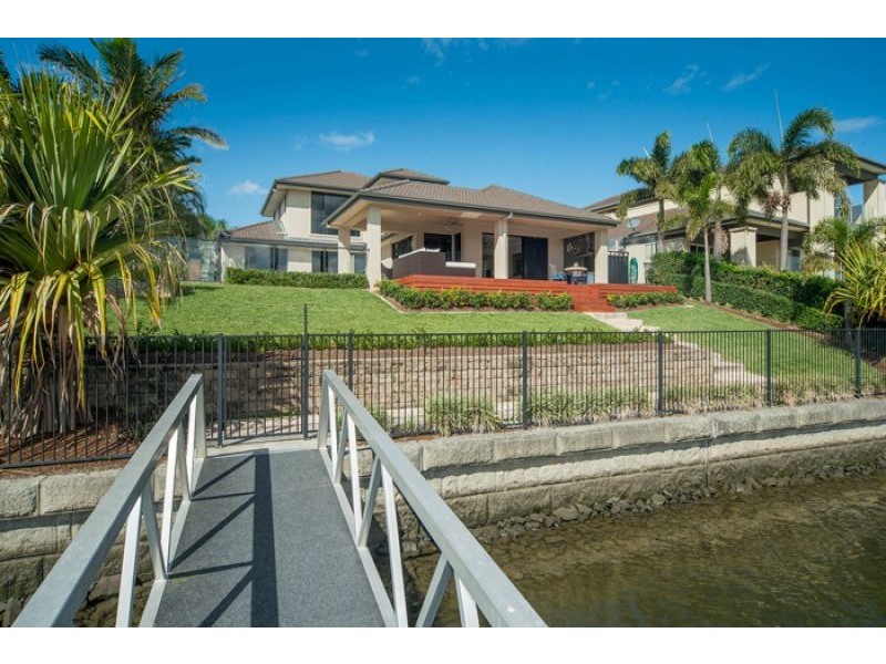 2152 Beaufort Way, Hope Island QLD 4212