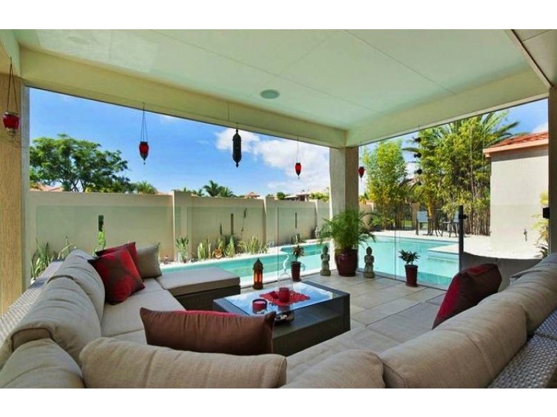 1643 Riverdale Court, Hope Island QLD 4212