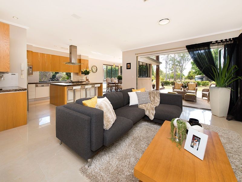 95 Tiverton Place, Bridgeman Downs QLD 4035
