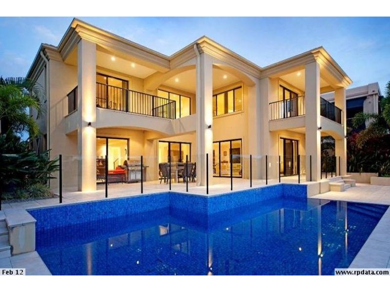 1670 Riverdale Drive, Hope Island QLD 4212