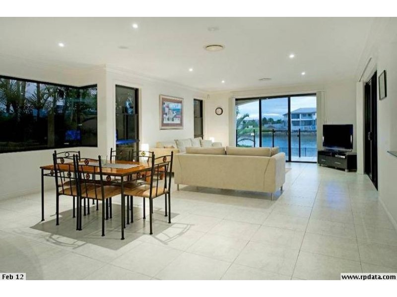 1670 Riverdale Drive, Hope Island QLD 4212