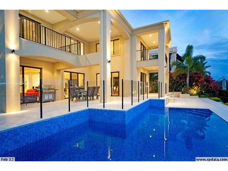 1670 Riverdale Drive, Hope Island QLD 4212
