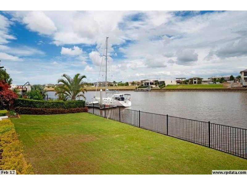 1670 Riverdale Drive, Hope Island QLD 4212