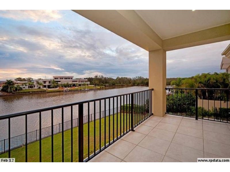 1670 Riverdale Drive, Hope Island QLD 4212