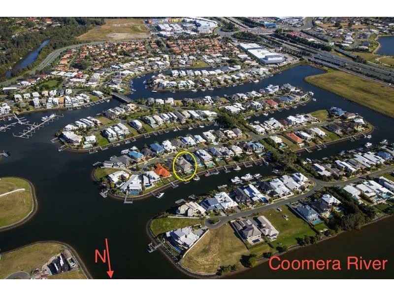 39 Ferrymans Ct, Helensvale QLD 4212