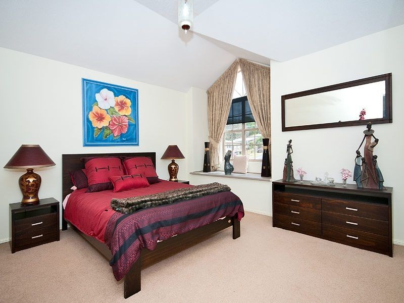 1 Tweed Heads Ave, Tamborine Mountain QLD 4272
