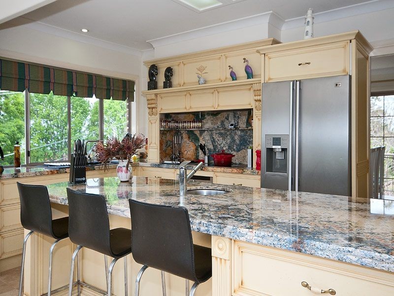 1 Tweed Heads Ave, Tamborine Mountain QLD 4272