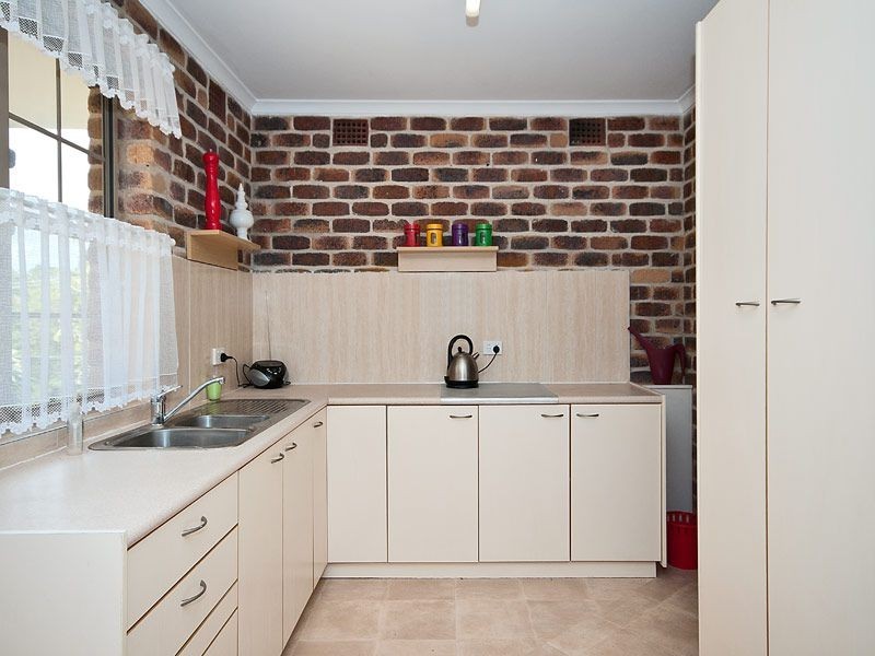 1 Tweed Heads Ave, Tamborine Mountain QLD 4272