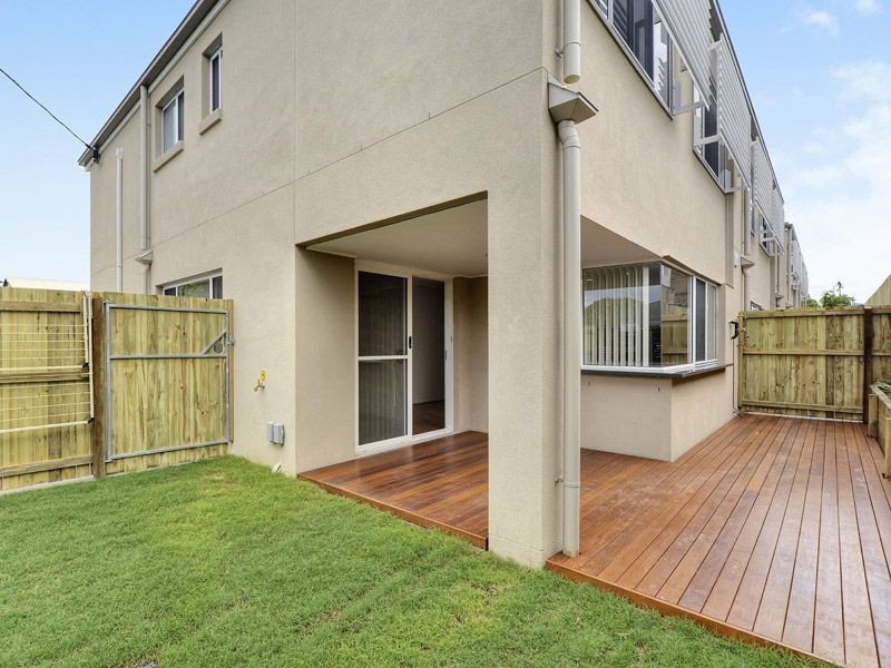 2/21 McAneny St, Redcliffe QLD 4020