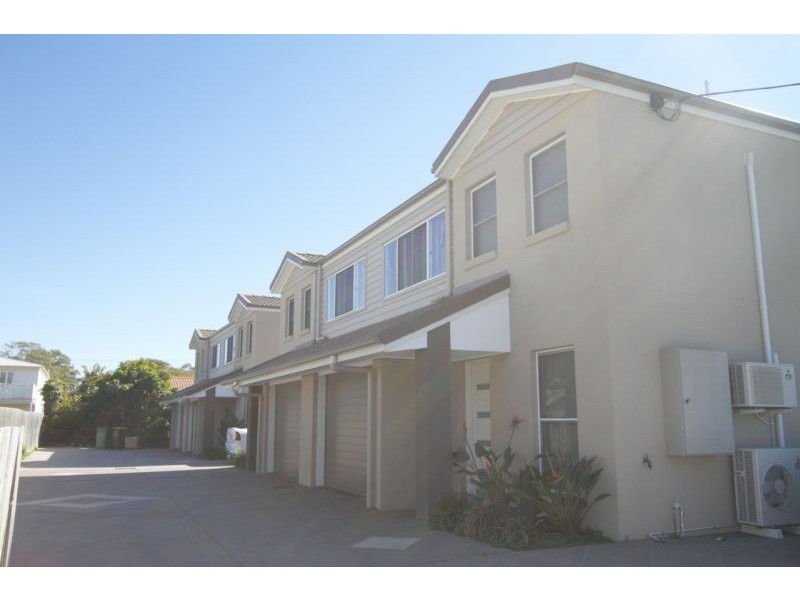 2/21 McAneny St, Redcliffe QLD 4020