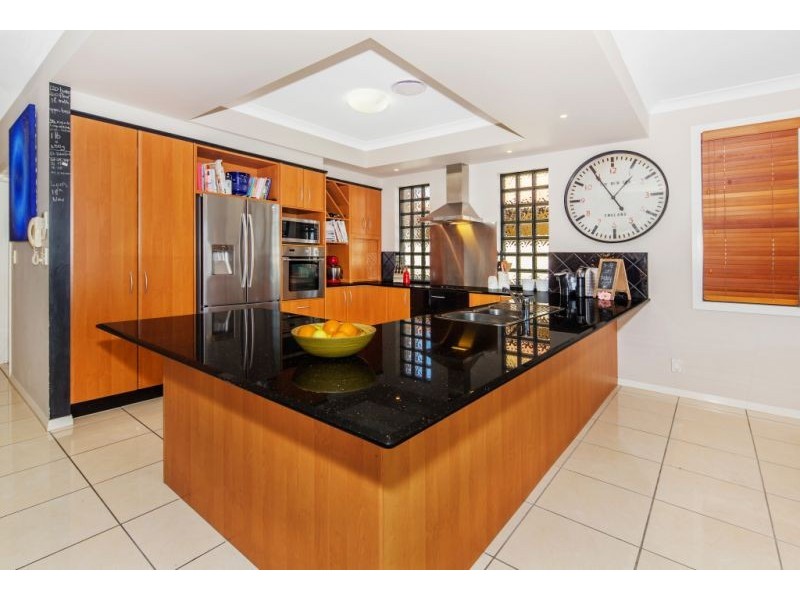 12 Windchimes Way, Helensvale QLD 4212