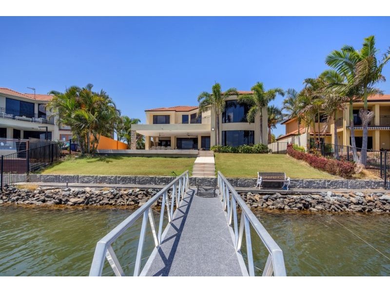 12 Windchimes Way, Helensvale QLD 4212