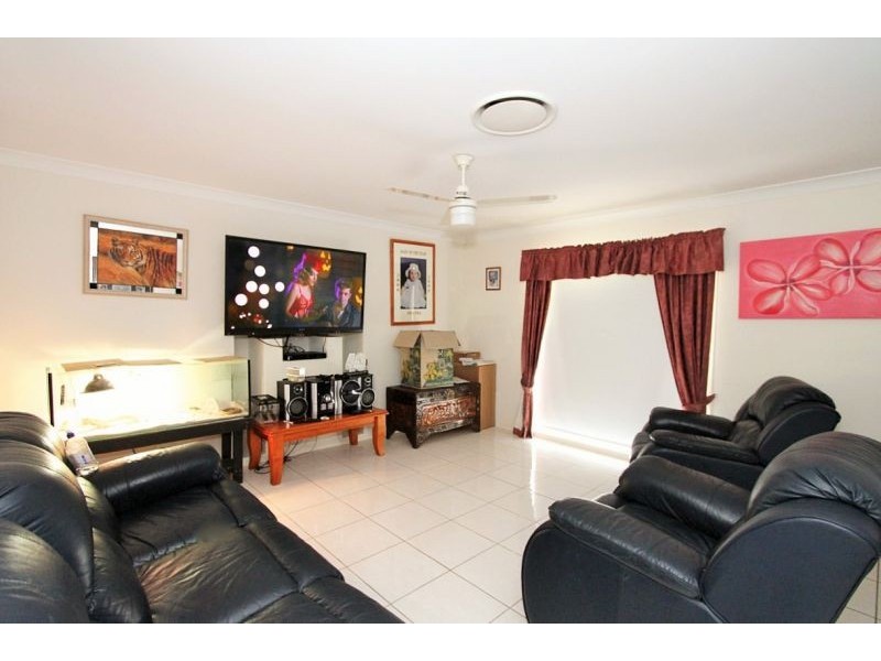 33 Desmond St, Narangba QLD 4504