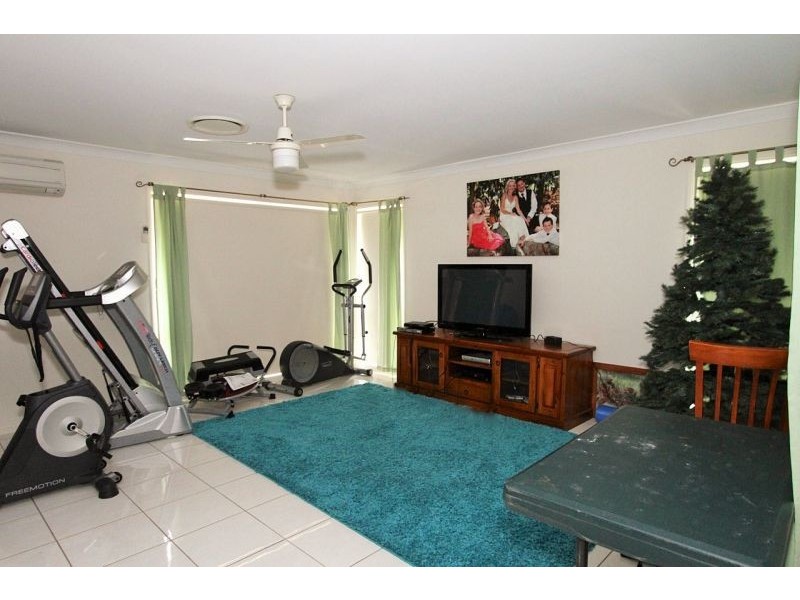 33 Desmond St, Narangba QLD 4504