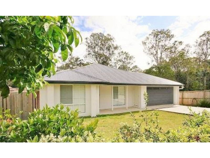 33 Desmond St, Narangba QLD 4504