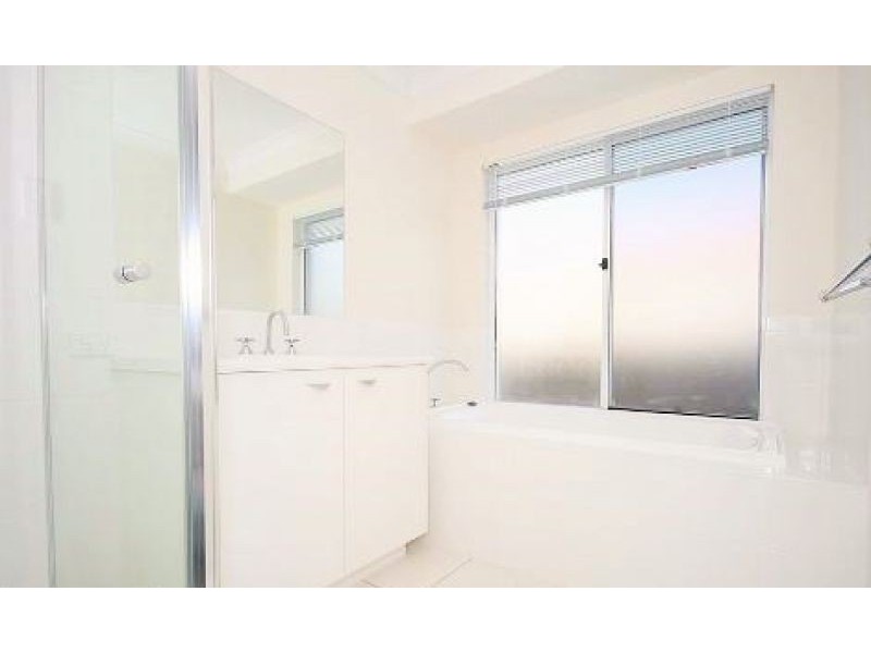 33 Desmond St, Narangba QLD 4504