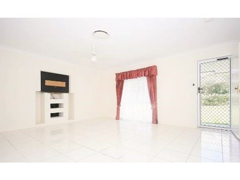 33 Desmond St, Narangba QLD 4504