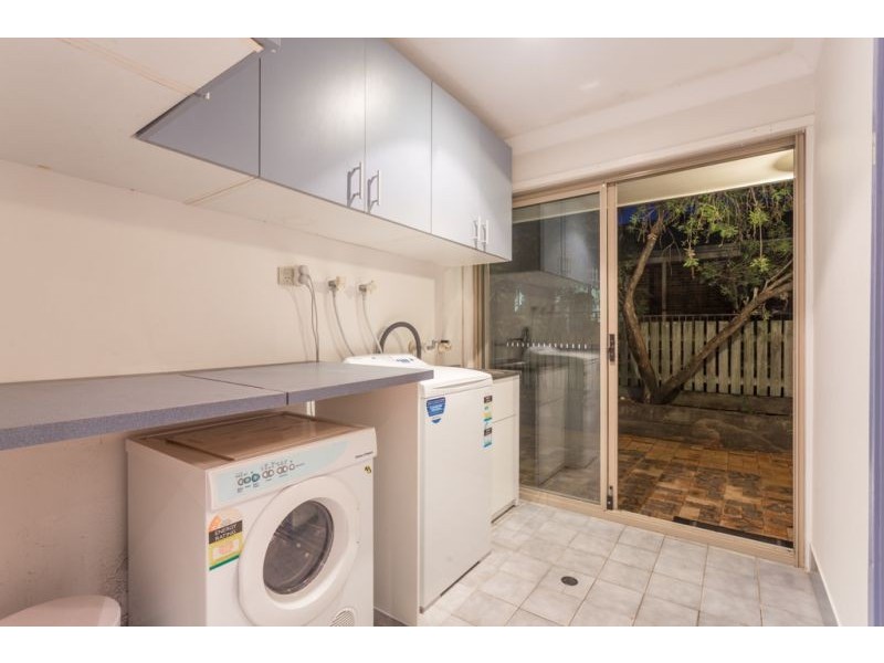 16 Holloway Drive, Everton Park QLD 4053