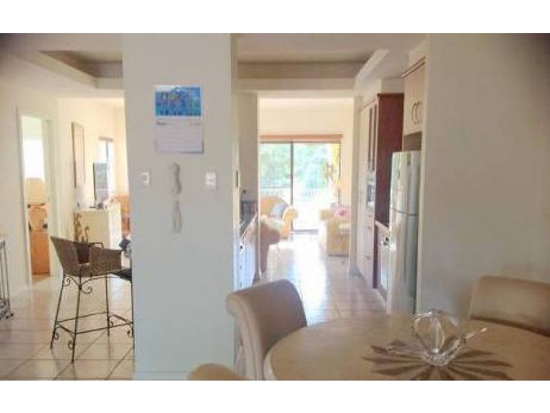 3281 Palladian Dr, Hope Island QLD 4212