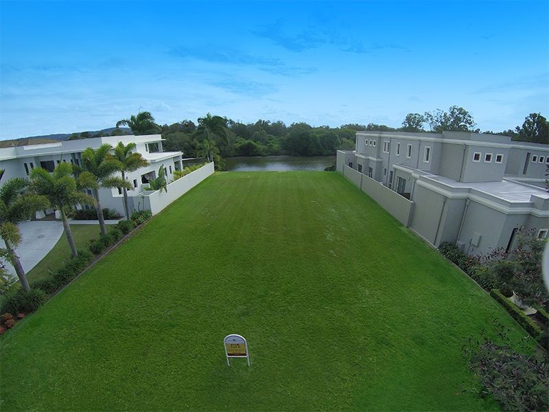 2509 Cressbrook Dr, Hope Island QLD 4212