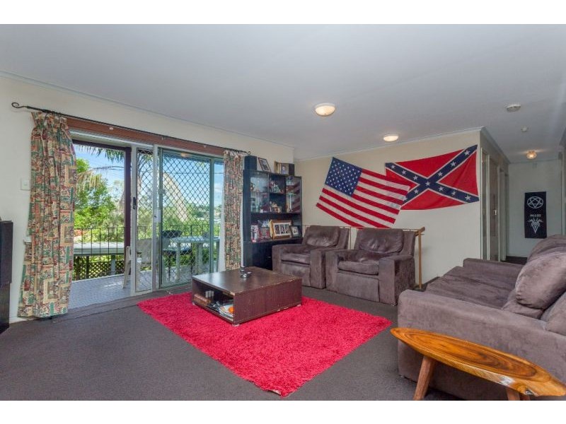 232 Appleby Rd, Stafford Heights QLD 4053