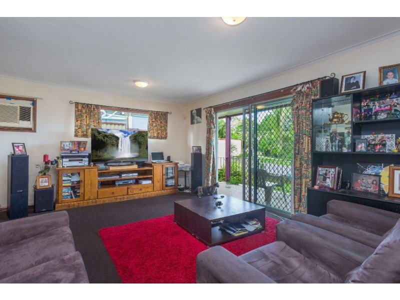 232 Appleby Rd, Stafford Heights QLD 4053