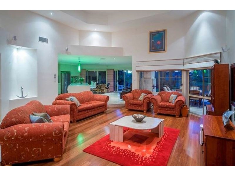 1084 Killymoon Dr, Hope Island QLD 4212