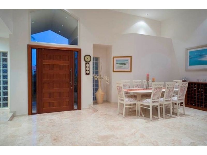 1084 Killymoon Dr, Hope Island QLD 4212