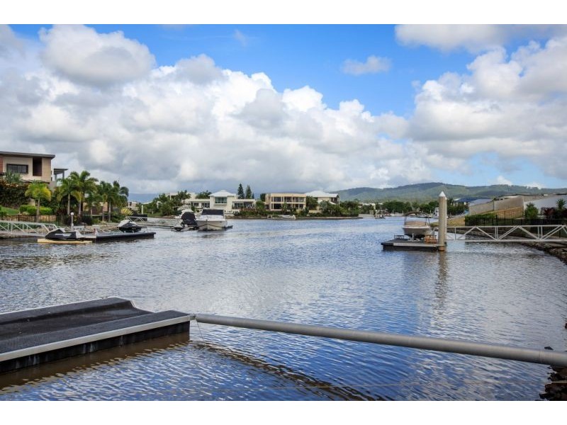 43 Harbourvue Ct, Helensvale QLD 4212