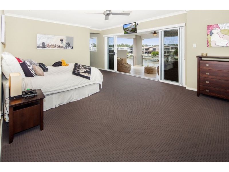 43 Harbourvue Ct, Helensvale QLD 4212