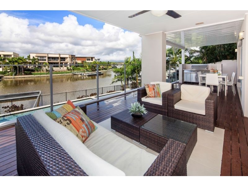 43 Harbourvue Ct, Helensvale QLD 4212