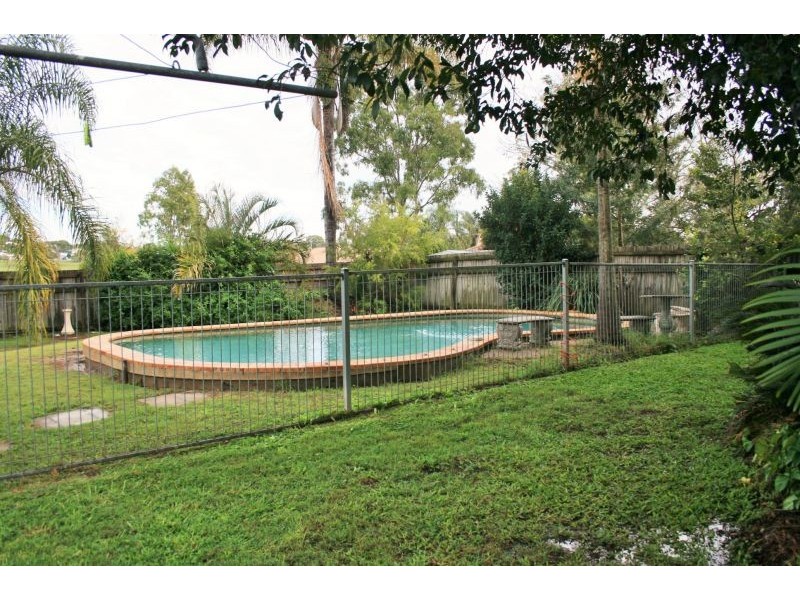 41 Russell St, Silkstone QLD 4304