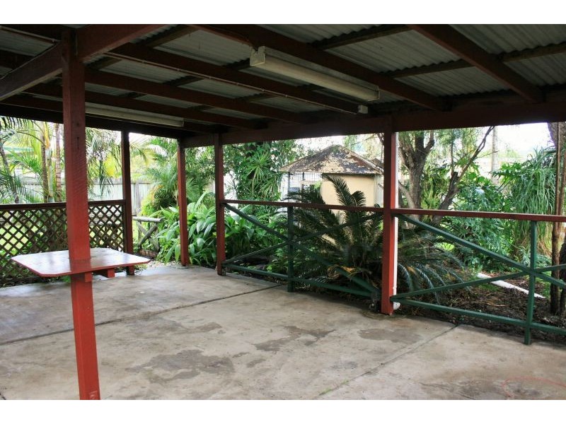 41 Russell St, Silkstone QLD 4304