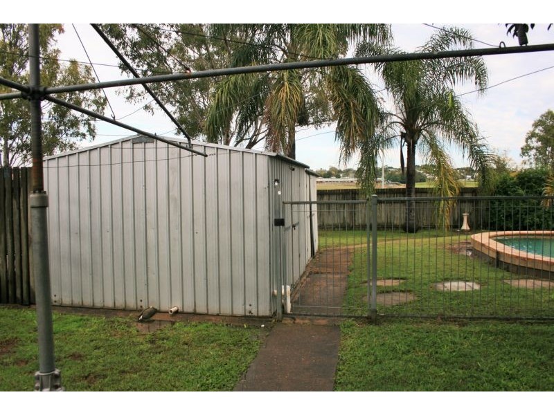 41 Russell St, Silkstone QLD 4304