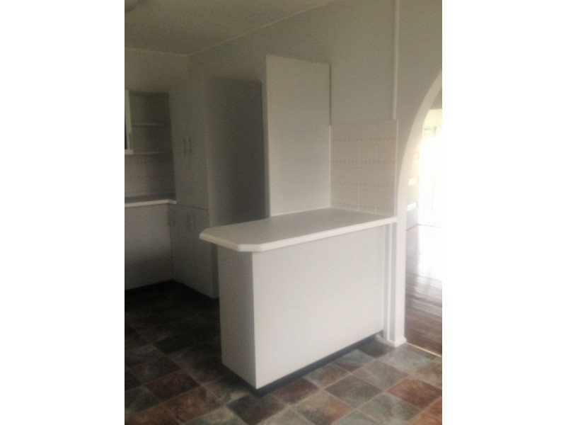 41 Russell St, Silkstone QLD 4304