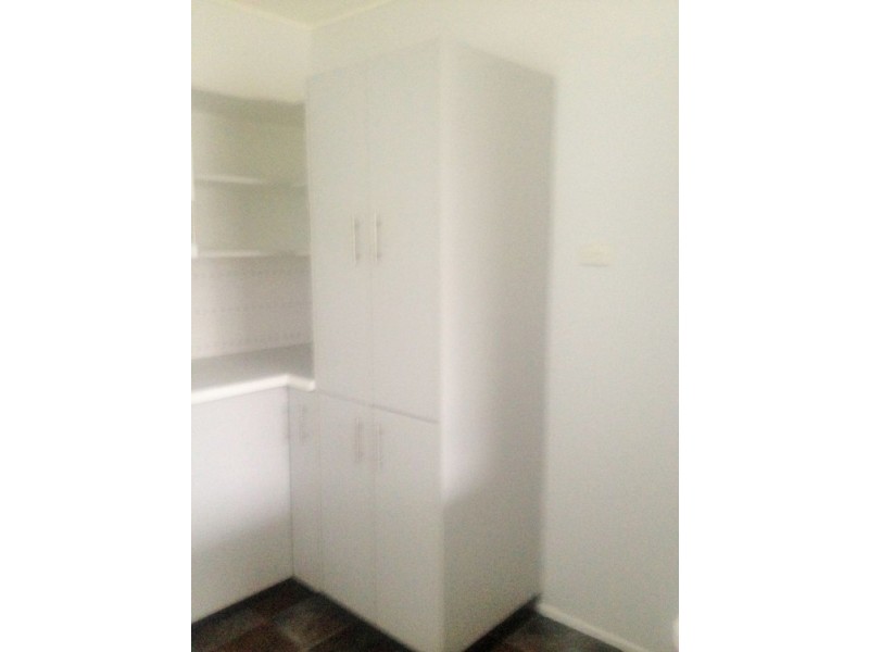 41 Russell St, Silkstone QLD 4304