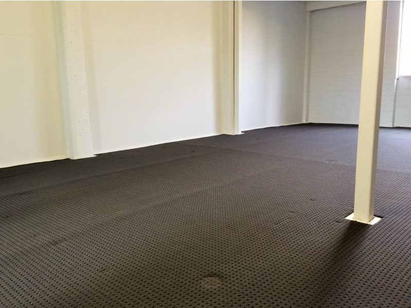 41 Russell St, Silkstone QLD 4304