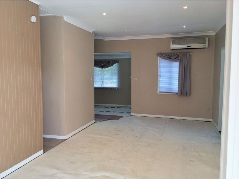 74 Stafford St, Silkstone QLD 4304
