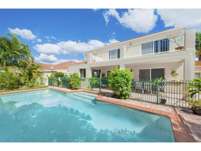 1630 Riverdale Dr, Hope Island QLD 4212