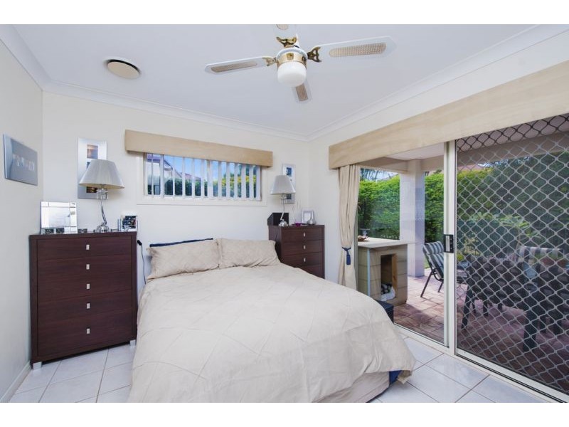 1630 Riverdale Dr, Hope Island QLD 4212