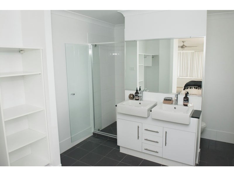 25 Palladium Blvd, Hope Island QLD 4212