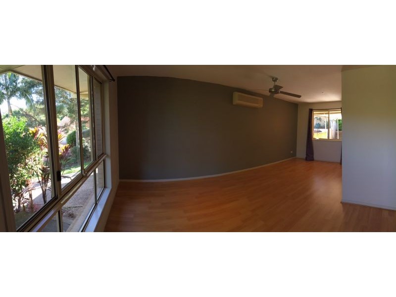 3 Retreat Pl, Robina QLD 4226